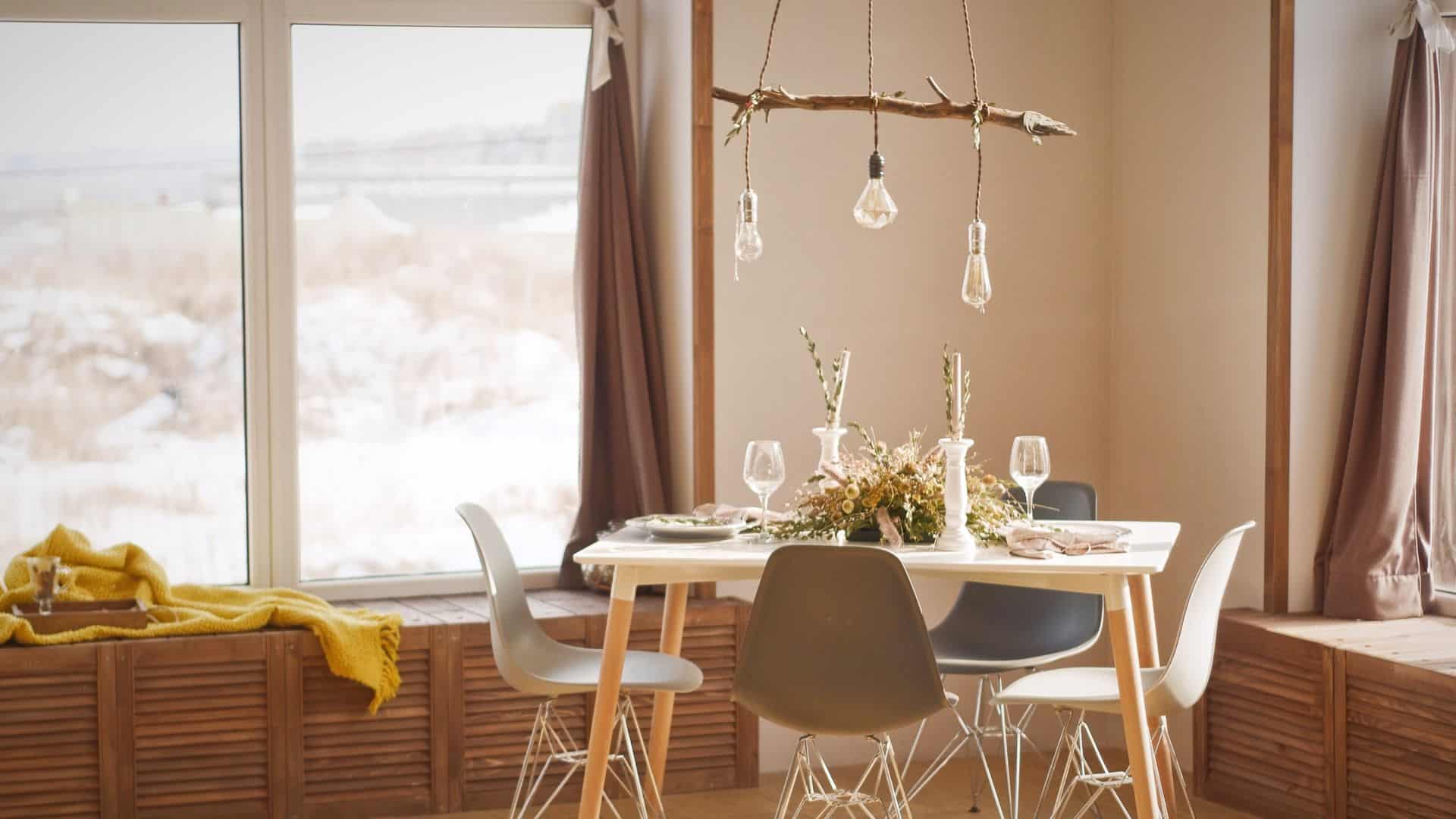 Read more about the article How Important is Dining Room Lighting?