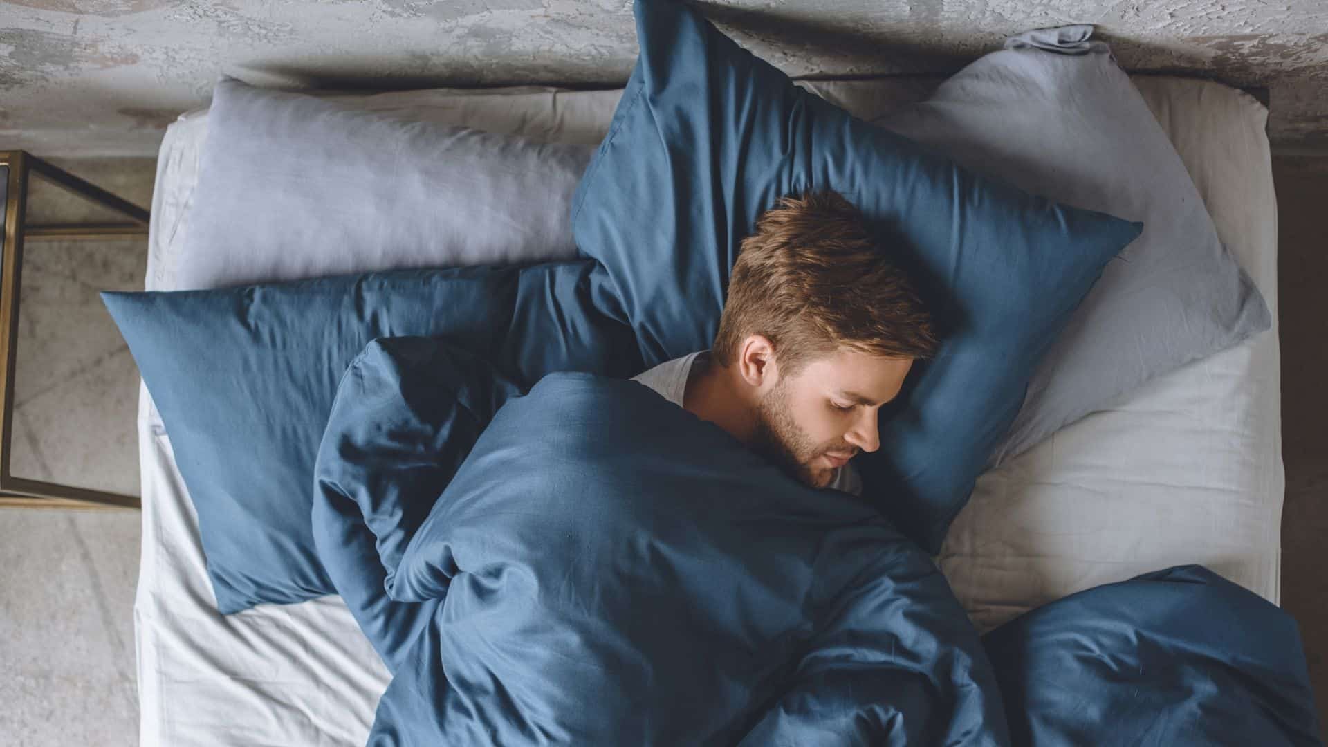 You are currently viewing How To Sleep Better At Night Naturally